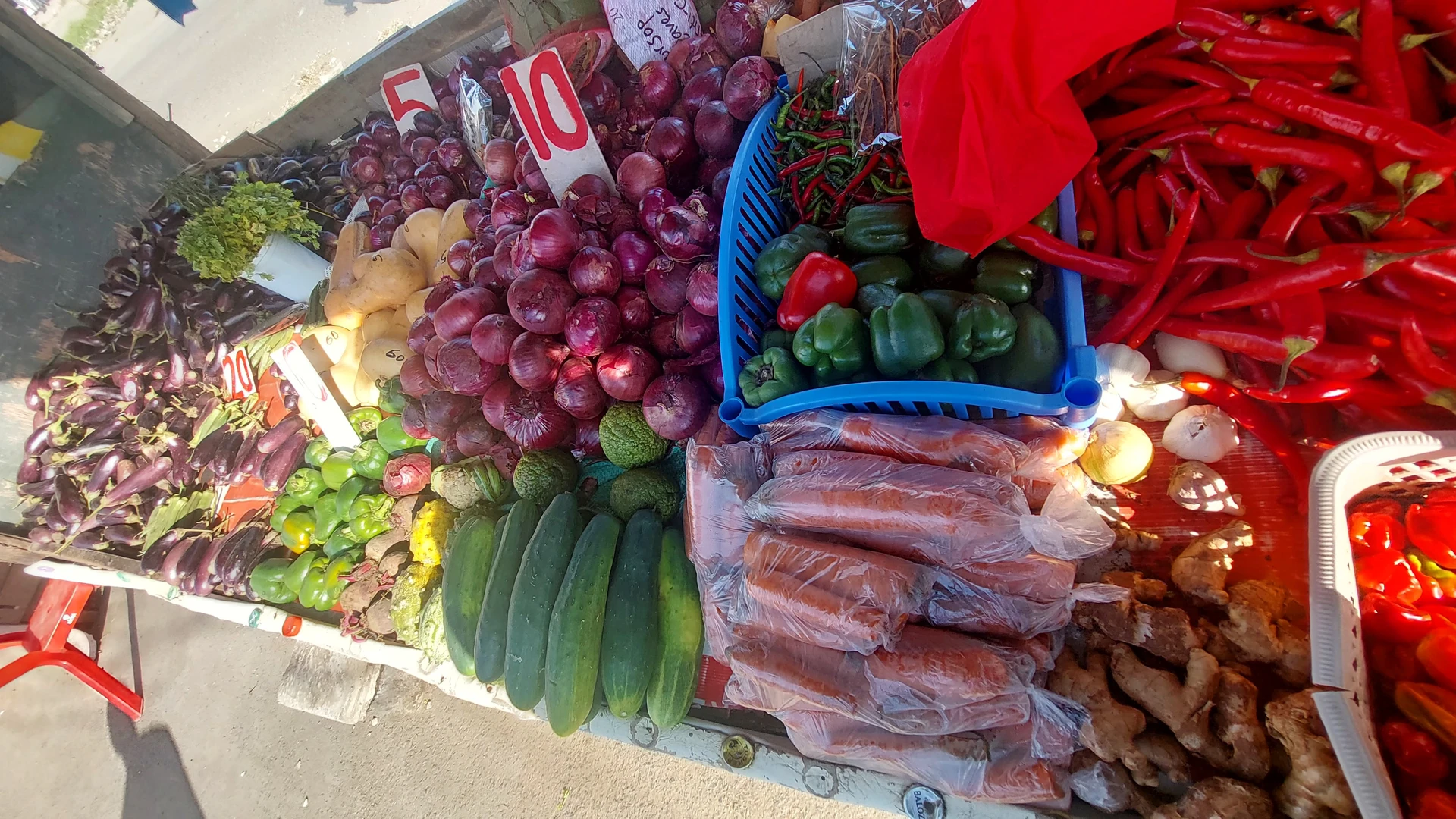 Vegetables and spices for sale in Kenya